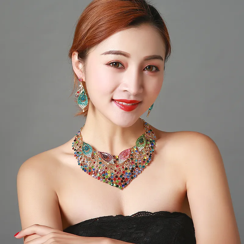 Luxury Rhinestone Gem Short Clavicle Necklace And Earring Set - Q