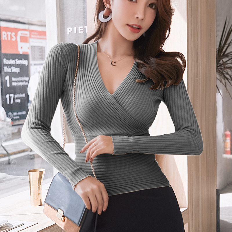 Title 15, Cross Low-Cut Deep V-Neck Waist Sweater