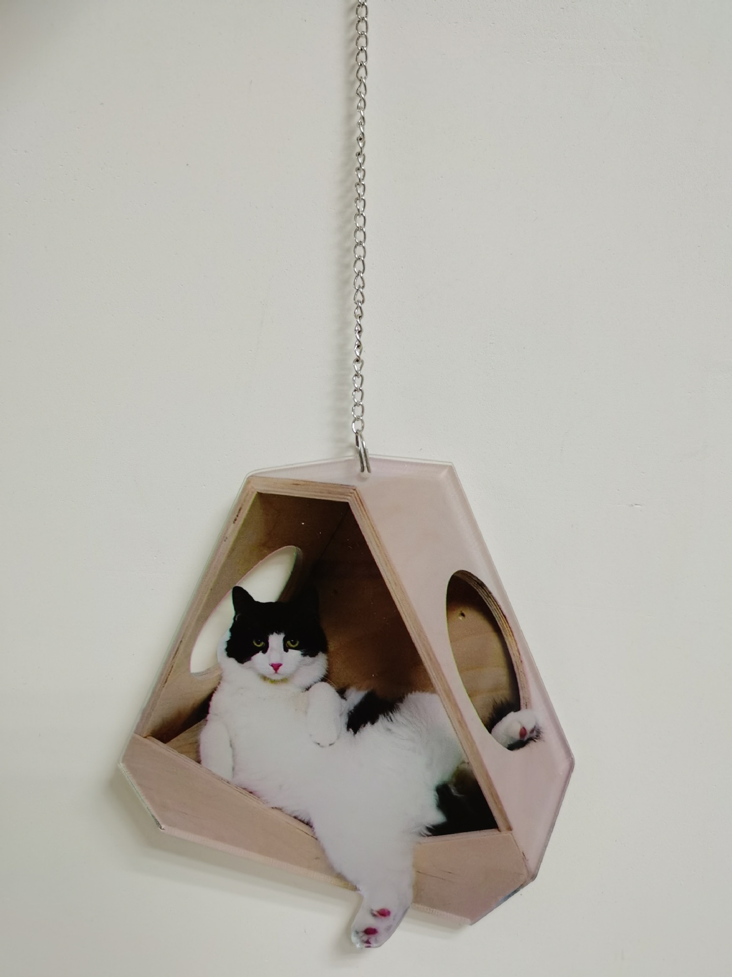 Sofa cat pendant