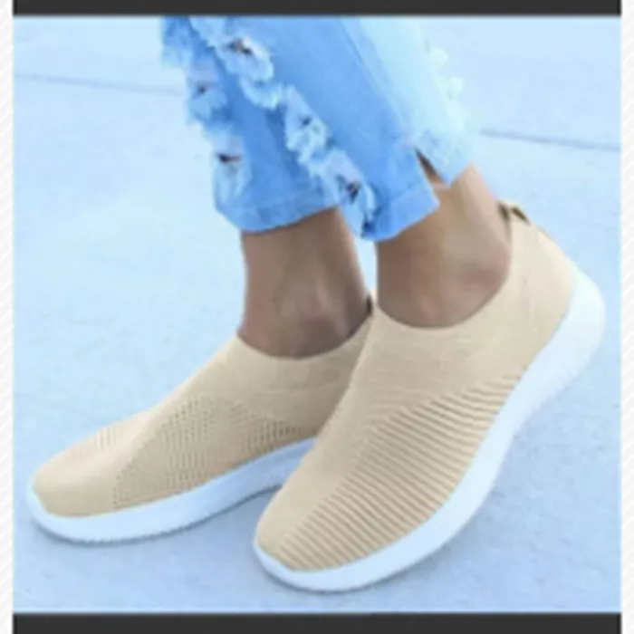 Flying Woven Flat-heeled Rubber Round Headgear Flat Shoes Women - Apricot