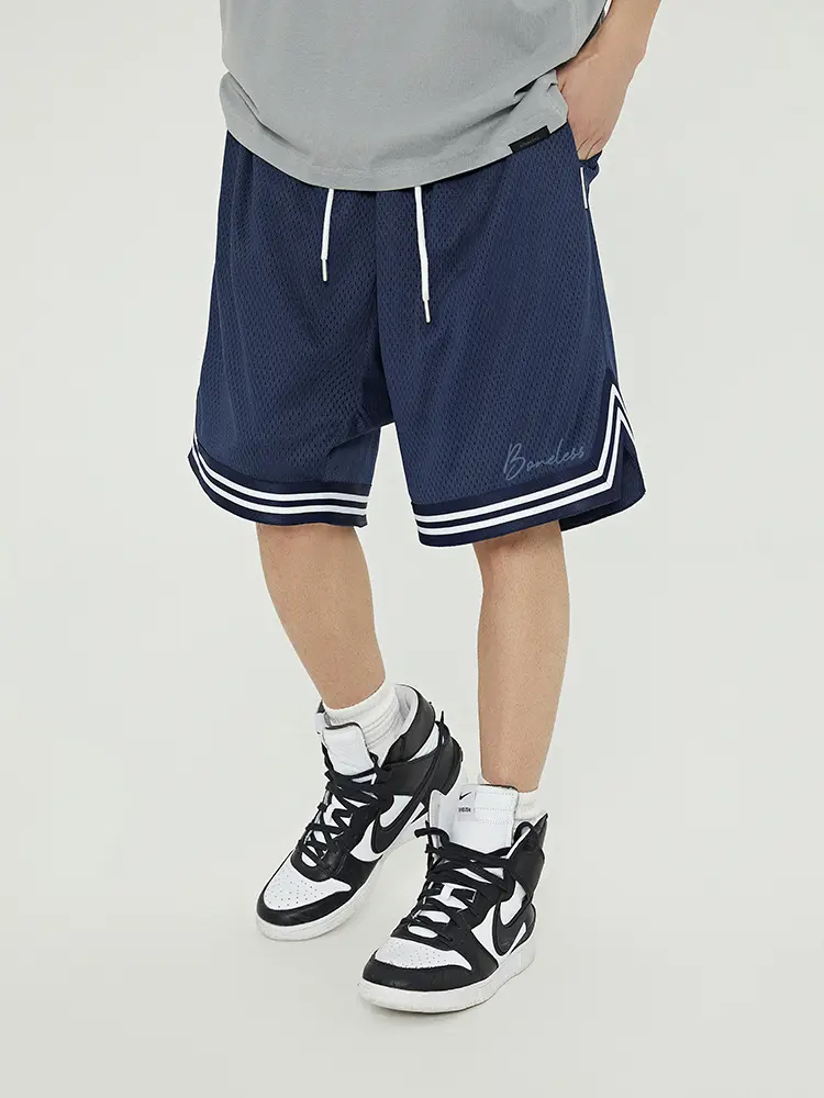 Breathable Mesh Grass Word Print Comfortable Loose Web Shorts