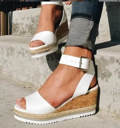 Women's Sandals With Buckle Wedge Heel - White