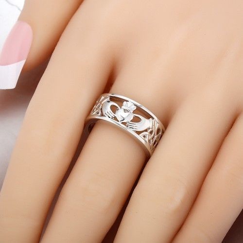 Cladda Ring 925 Silver Plated European And American Hand Holding Heart-shaped Engagement Ring