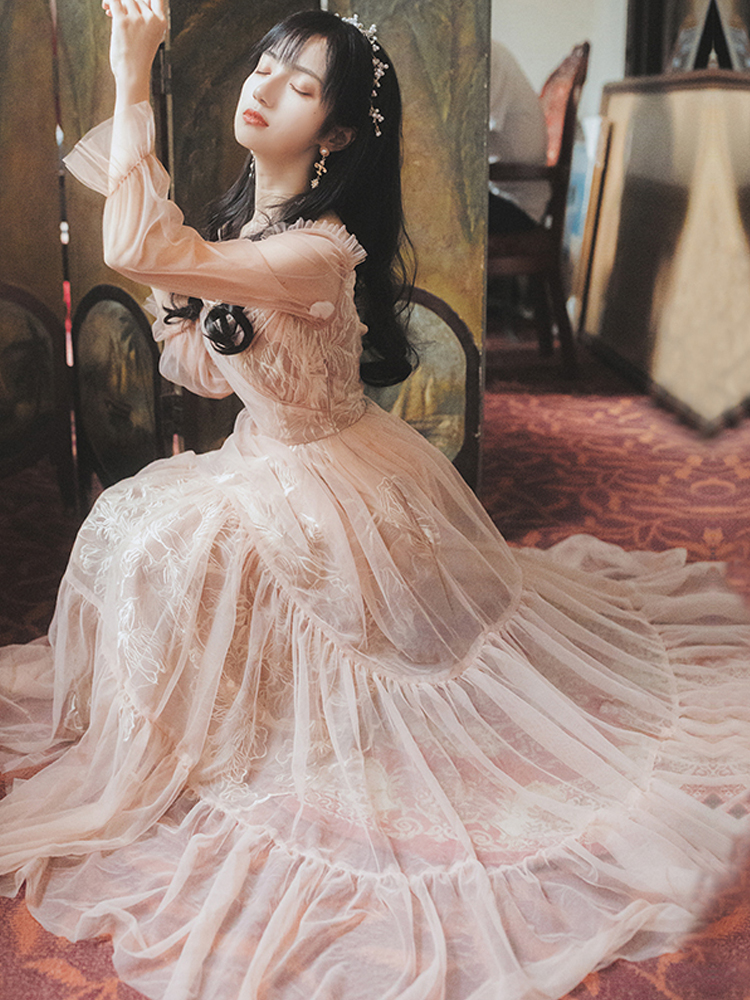 Summer New French Retro Niche Sweet Fairy Dress Skirt Heavy Embroidery Temperament Goddess Fan Dress