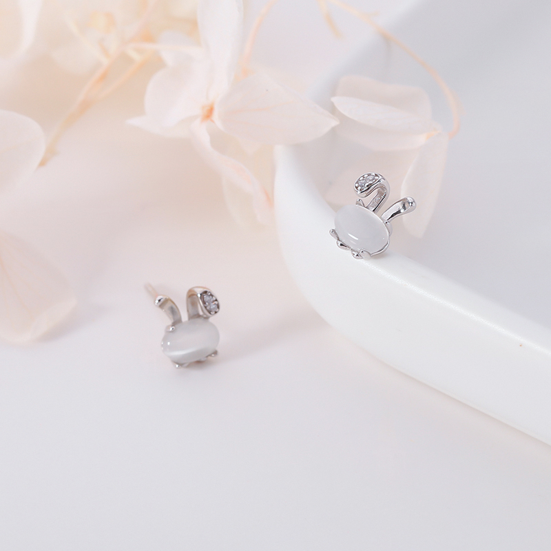 Sterling Silver Petite Rabbit Earrings Women's Light Luxury Exquisite Earrings