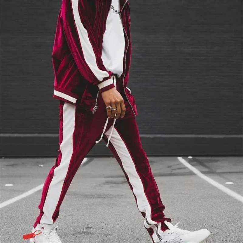 Casual Men's Fashion Trendy Gold Velvet Sports Suit
