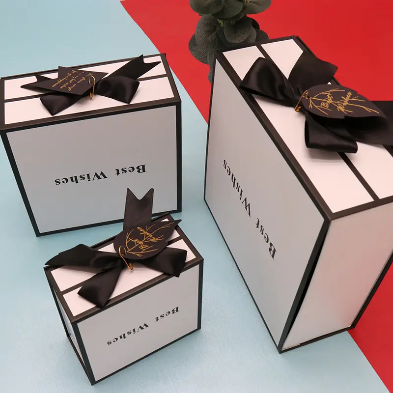 Clamshell Gift Box Lipstick Cosmetics White Packaging