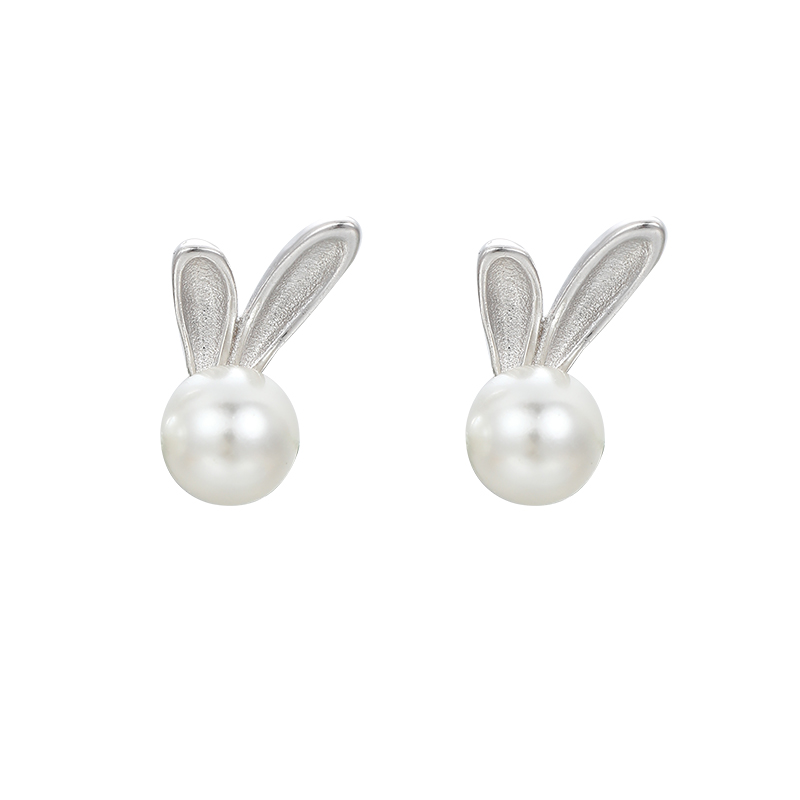 Natural Pearl Stud Earrings