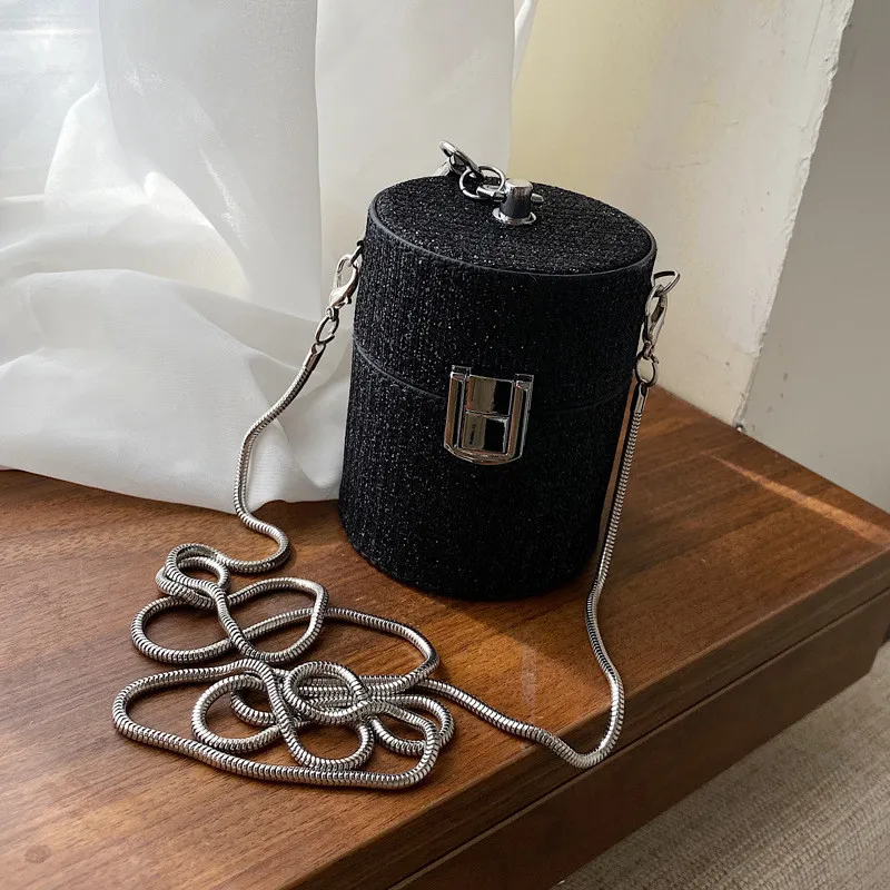 Fashion Messenger Bag Chain Shoulder Lipstick Bag - Black