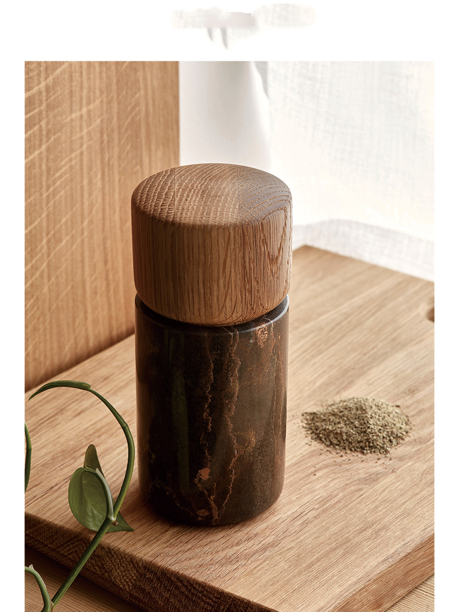 ماكينة طحن من سلسلة جزيهي بتصميم رخام بنمط مخرش، لطحن الفلفل الأسود والأبيض وملح البحر