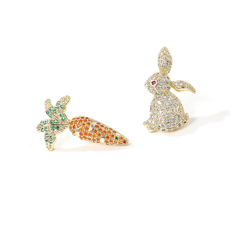 Asymmetric Carrot Bunny Stud Earrings
