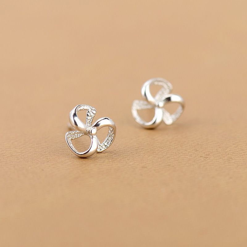 Korean Style S925 Silver Needle Flower Earrings Women