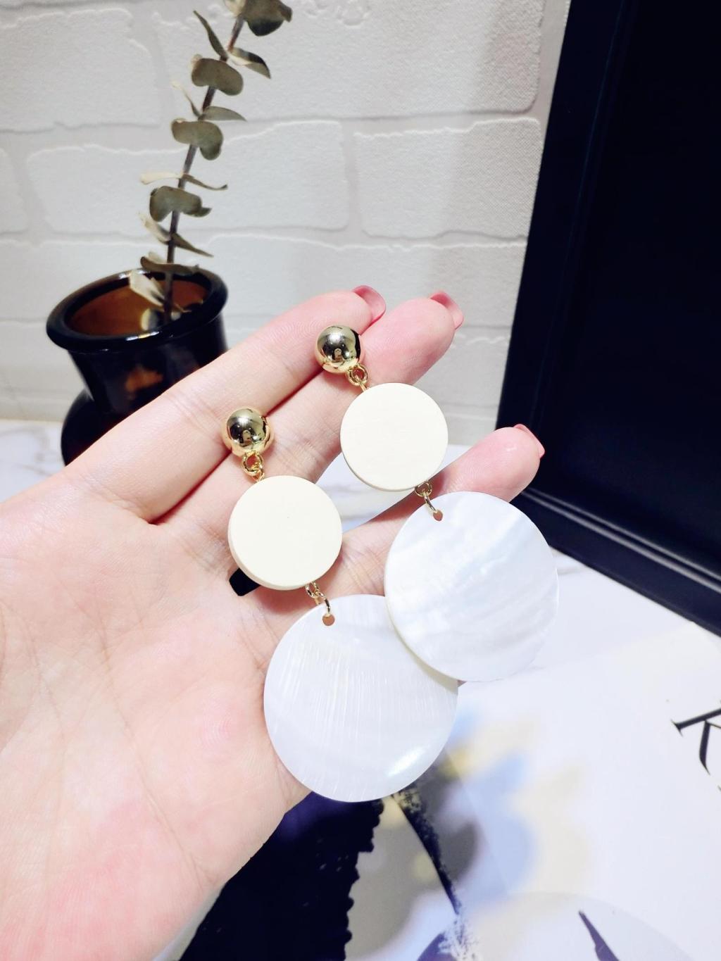 Long Versatile Round Wooden Shell Pendant Earrings