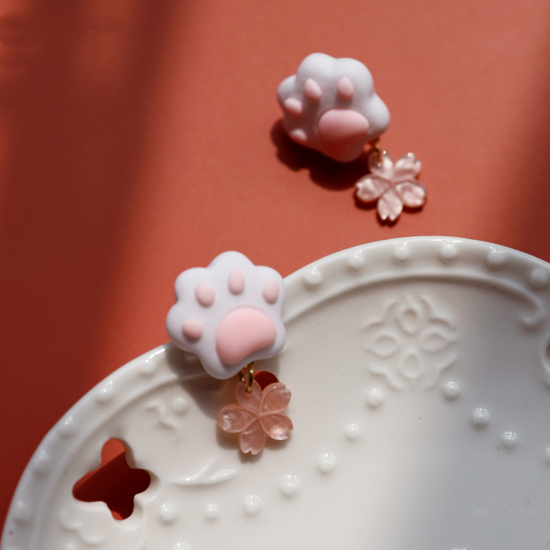 Cute Cat Earrings Cute Little White Meow Paws Summer New