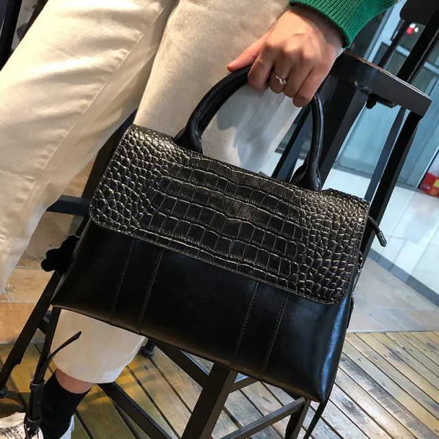 The New Spring And Summer Popular All Match European And American Large Capacity Leather Messenger Pure Leather Handbag Black - Shop at LoveMi