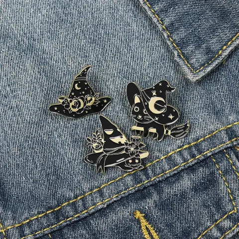 Punk Black Magic Cat Brooch Halloween Wizard Hat Spot