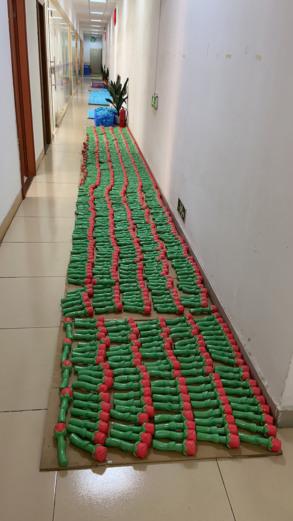 Self-Hi Toy Gift Boxed Dog Toy Rose Stick