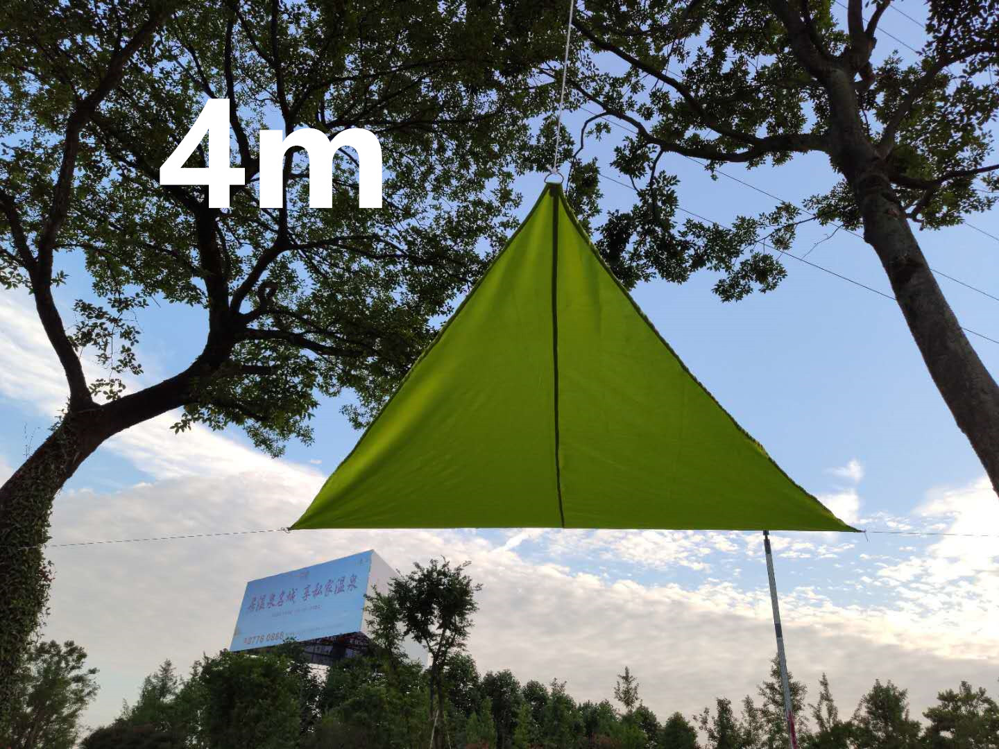 4m triangle green