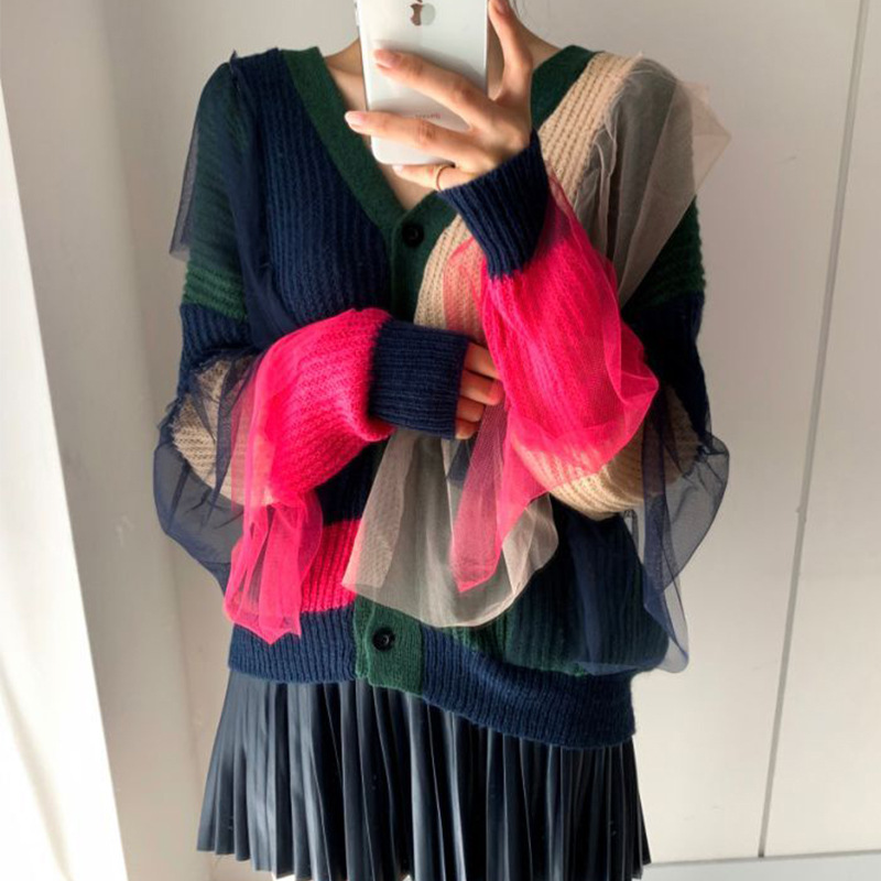 Ladies V-neck Geometric Mesh Stitching Knitted Cardigan