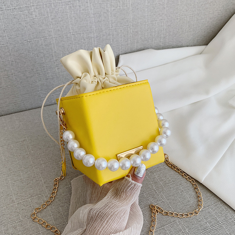 Small Ladies Handbag Pearl Chain Bucket Bag