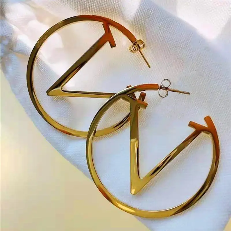 Silver Needle Circle English V Letter Brass Earrings