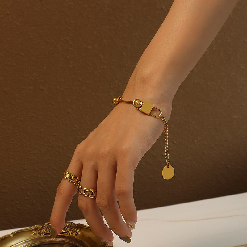 Round Stick Small Waist Necklace