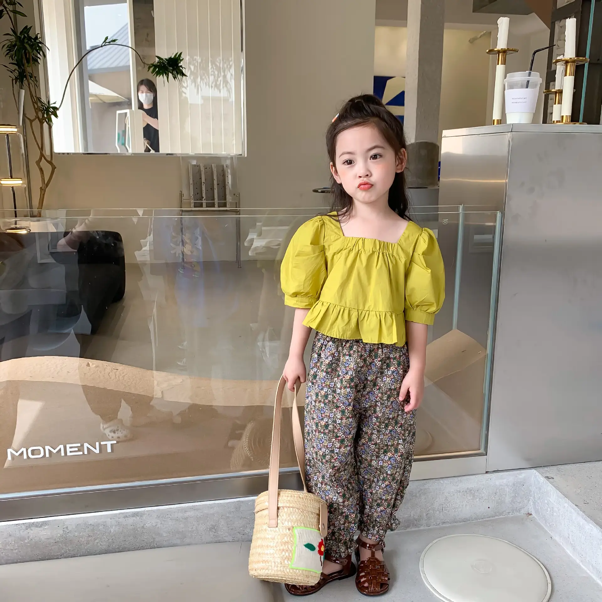 Girls' Short Puff Sleeve Top With Floral Trousers
