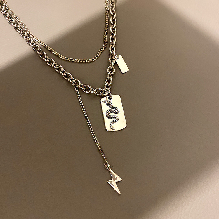 Double Layered Snake-shaped Pendant Necklace
