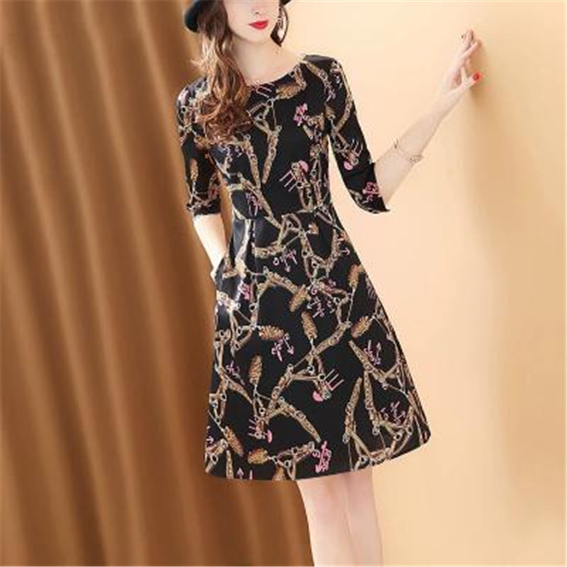 The Belly-covering Dress Hides Meat And Western Style Is Feminine