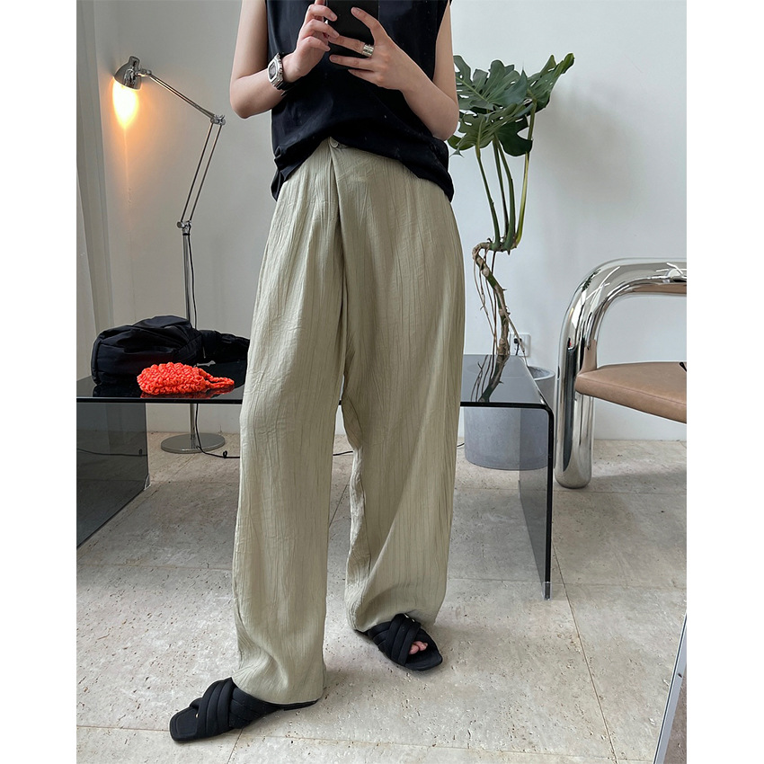 Textured Diagonal Placket Slacks