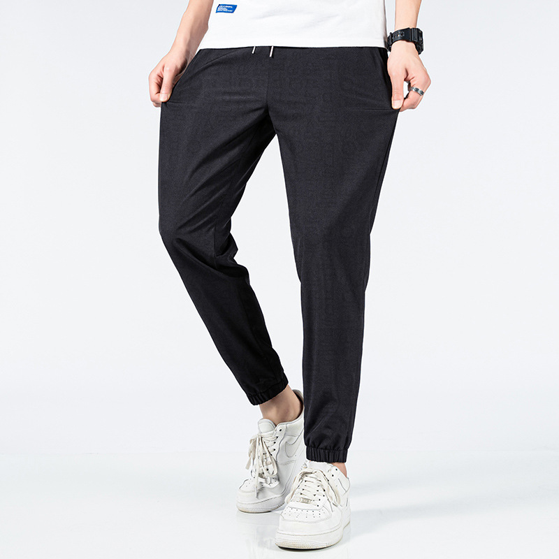 Title 4, Trendi tanke sportske cropped pantalone. Idealn...