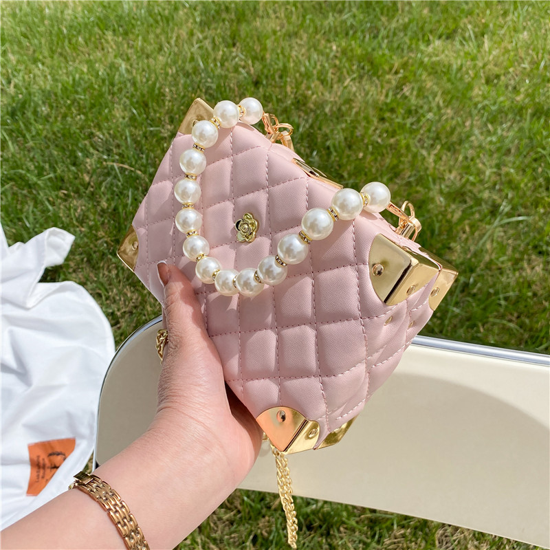 New Ladies Diamond Chain Bag Pearl Portable Diagonal Small Square Bag