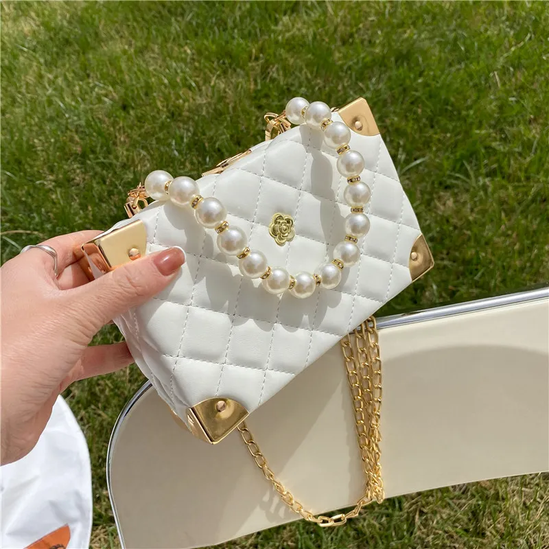 New Ladies Diamond Chain Bag Pearl Portable Diagonal Small Square Bag - White