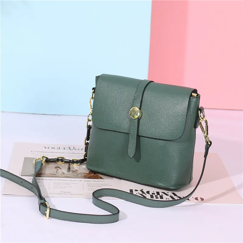 New Export Foundry Withdraw The Cabinet Soft Leather Messenger Small Bag - Green