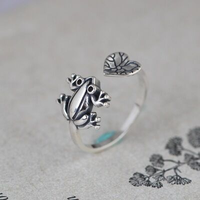 Lotus Leaf Frog Ring Retro Compact Design Ring