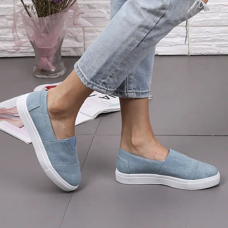 New Large Size Sneakers Flat Low Heel Canvas Shoes