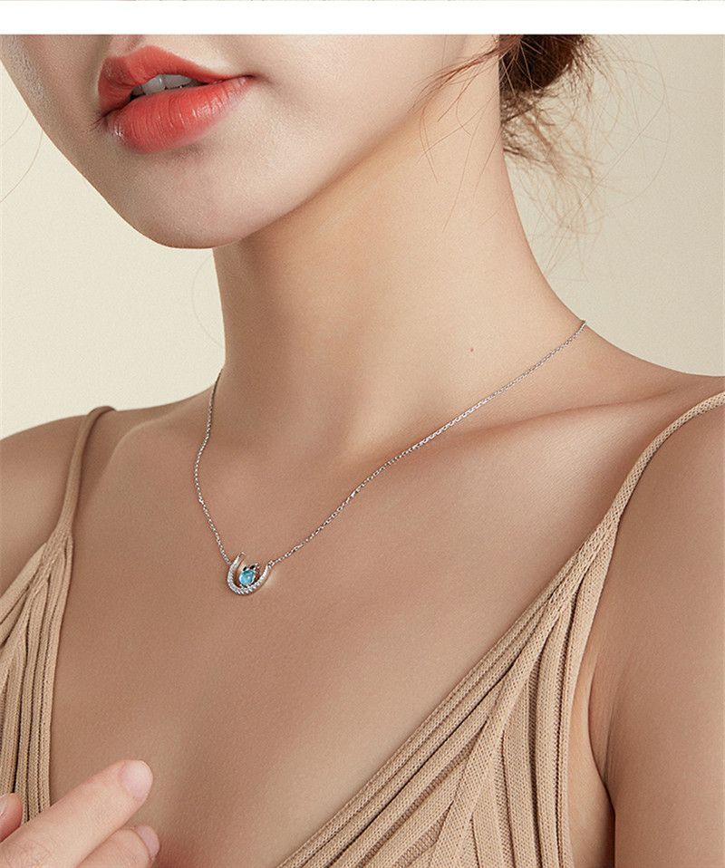 Fashion Sterling Silver Simple Moon Owl Necklace