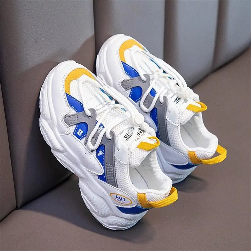 Lightweight And Breathable Boys Casual Running Shoes