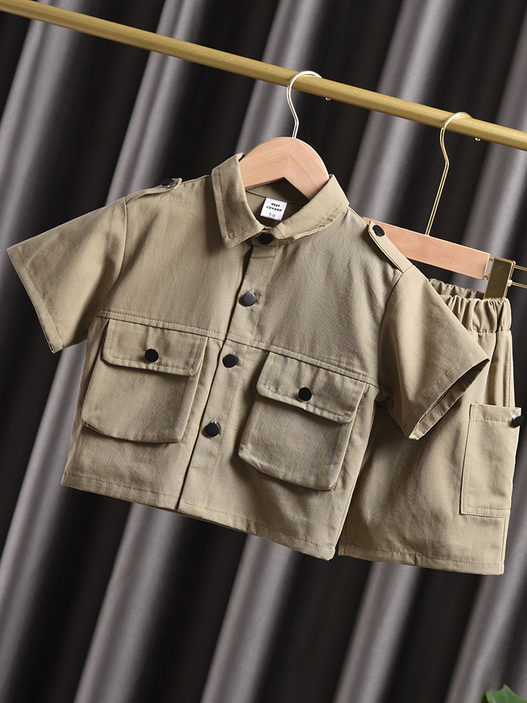 بدلة أطفال صيفية نحيفة بتصميم غربي وأكمام قصيرة