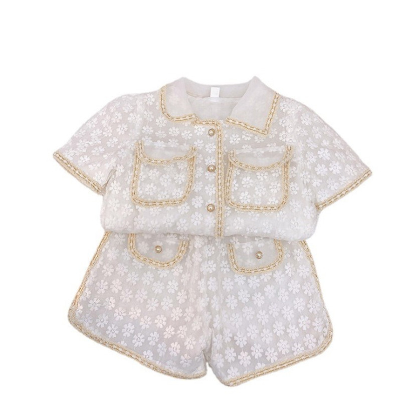 Boy Tong Xiaoxiang Style Ladies Lapel Buttoned Top  Shorts Fashion Suit