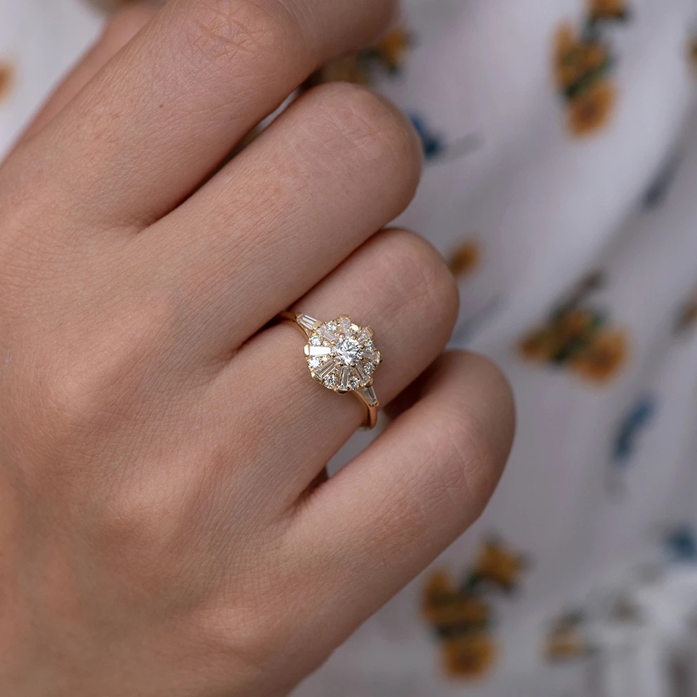 Zhenrong Wish New 18K Gold Plated T Square Diamond Zircon