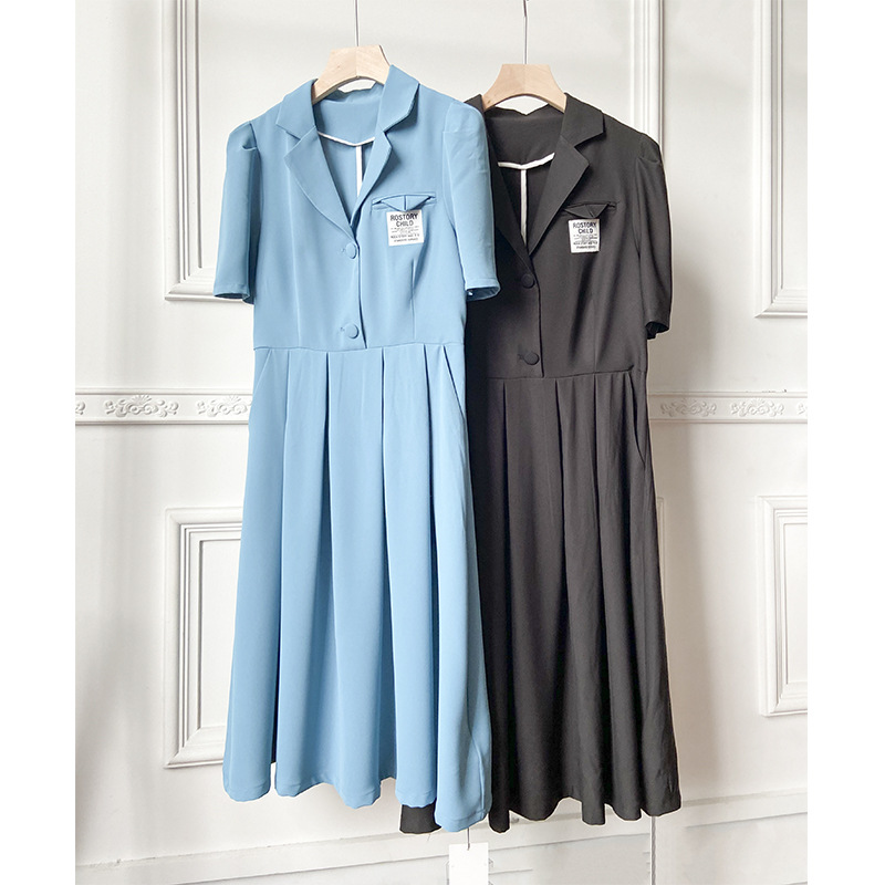 Pleated Suit-Collar Midi Dress, picture 3 of 5