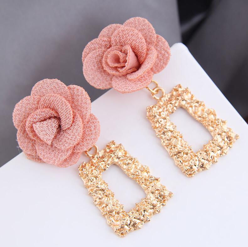 Flower Temperament Exaggerated Earrings