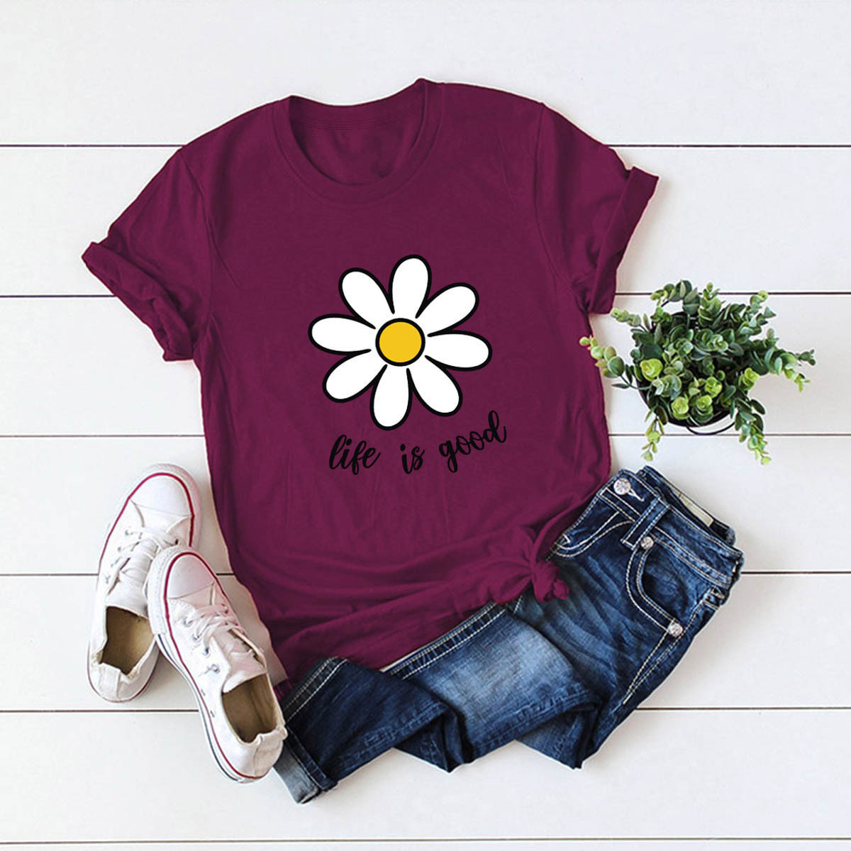 Title 8, Casual Cute Flower Short-sleeved Women