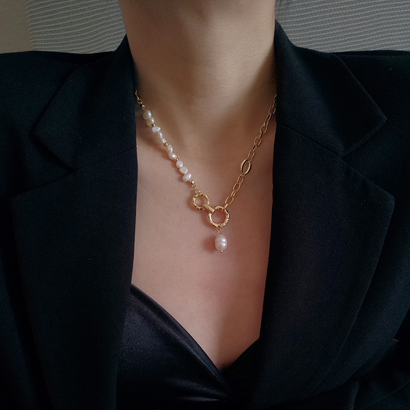 Necklace Female Pearl Temperament Clavicle Chain Personality Sweater Chain Accessories