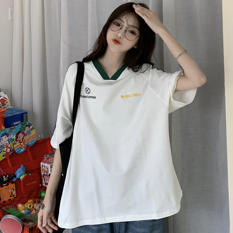 Title 5, Loose Korean Style V-neck Bottoming Shirt