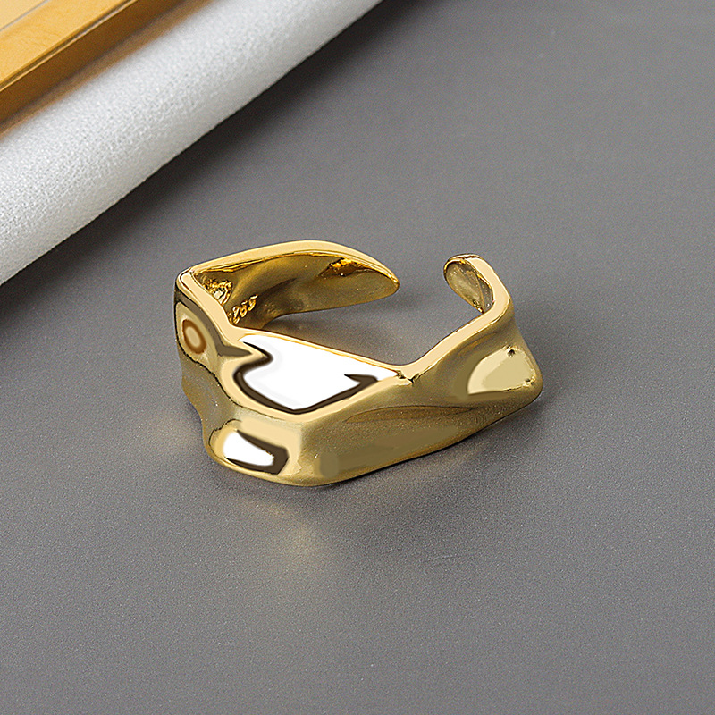 Minimalist Irregular Wave Pattern Glossy Female Ring Ring