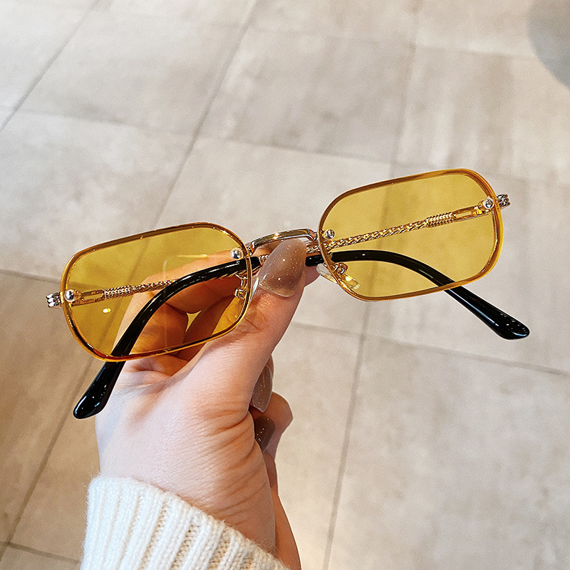 Title 3, Trendy Small Frame Sunglasses Women