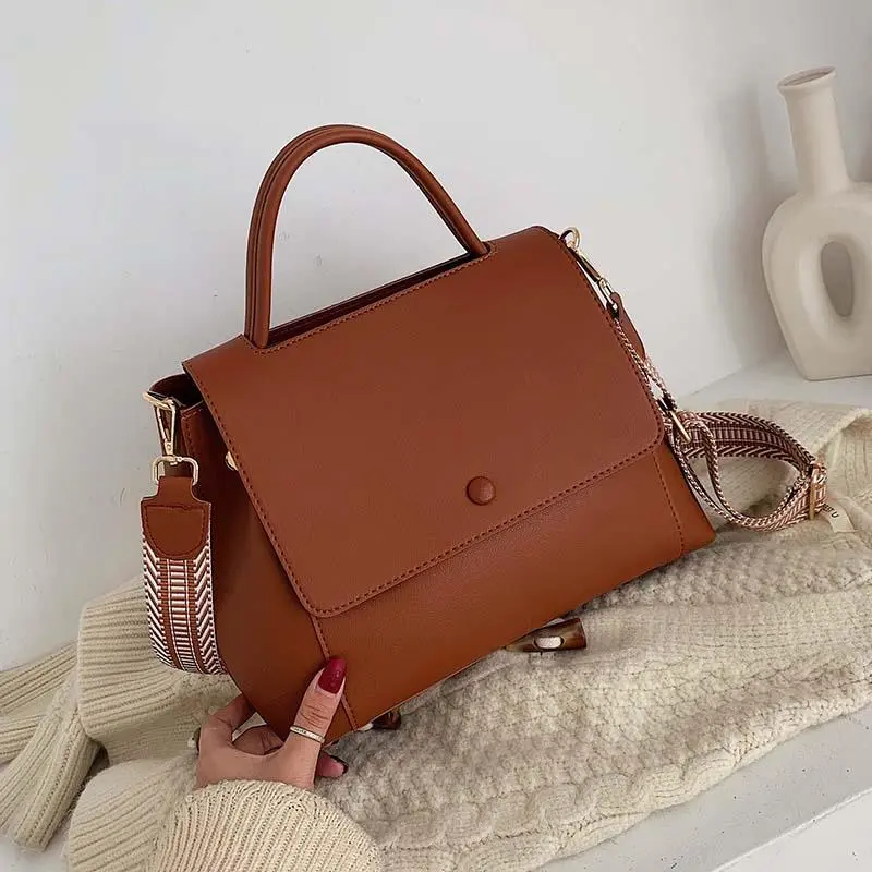 All-Match Western-Style Messenger Bag Western-Style Fashion Shoulder Bag - Brown
