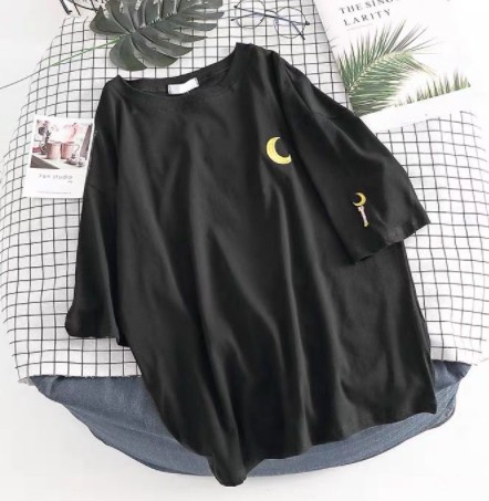 Customized Cartoon Print T-shirt